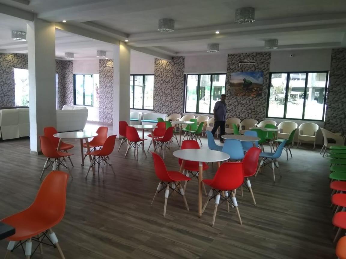 Hotel Strawberry Hills Saputara Exterior foto
